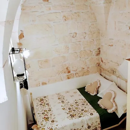 Al Bianco Nido White Stone In Holiday home Martina Franca