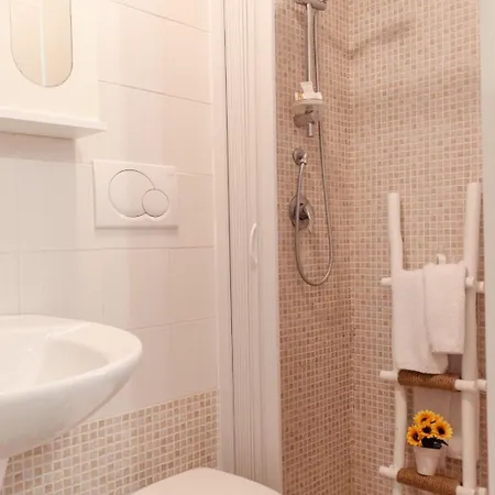 Al Bianco Nido White Stone In Holiday home