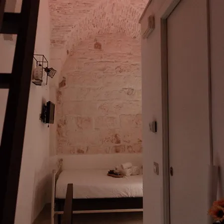 Al Bianco Nido White Stone In * Martina Franca